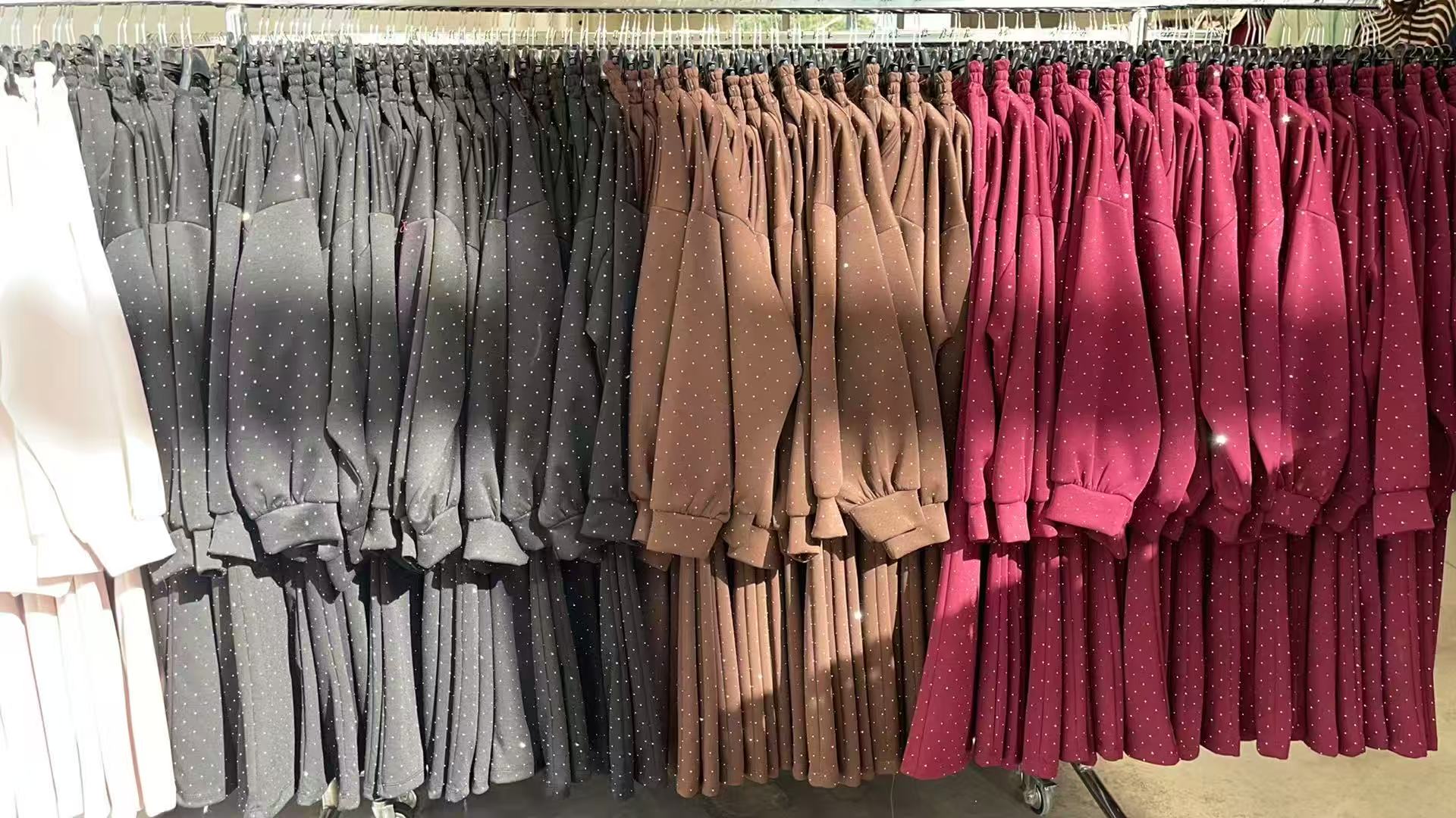 Air Layer Lounge Set — Sweatshirt & Wide-Leg Pants